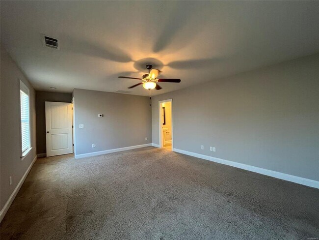 Building Photo - 966 Wheat Ridge Dr