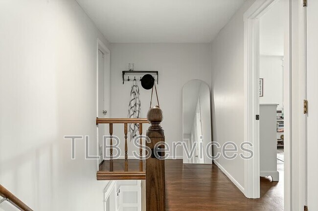 Building Photo - 7938 Elm Dr