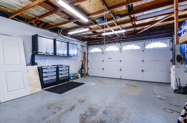 Building Photo - 901 Carlson Dr