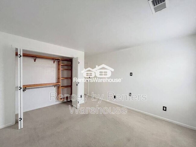 Building Photo - 1843 Chantilly Ct