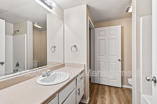 Building Photo - 44722 Adam Ln