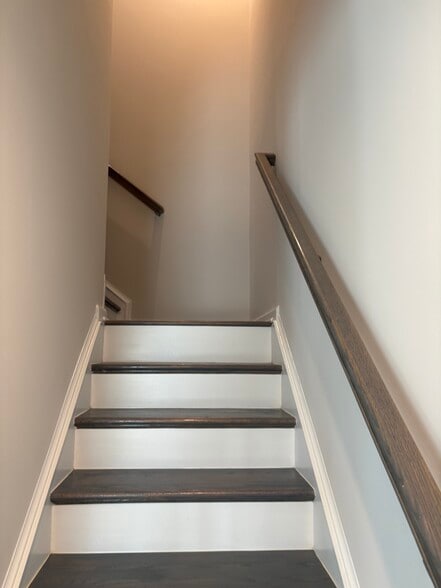 Building Photo - 6621 Pathfinder Way