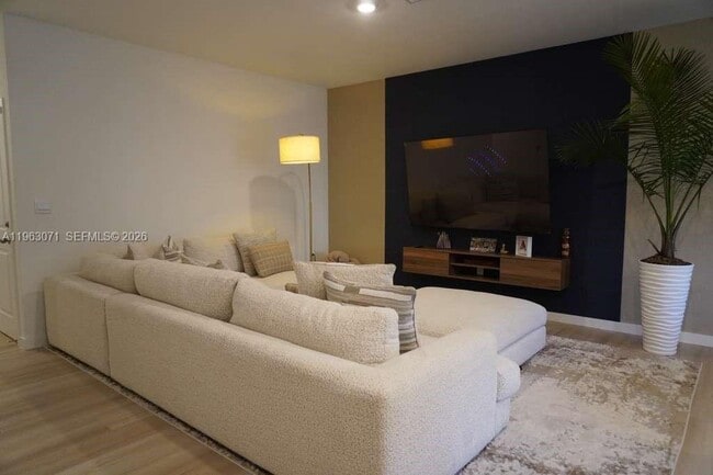 Building Photo - 385 NW 9th St