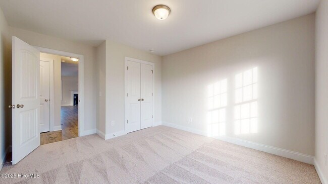 Building Photo - 51 N Ardsley Ln