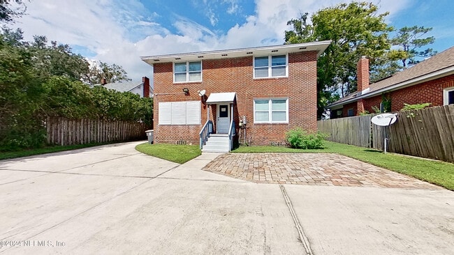 Building Photo - 1274 Belmont Terrace