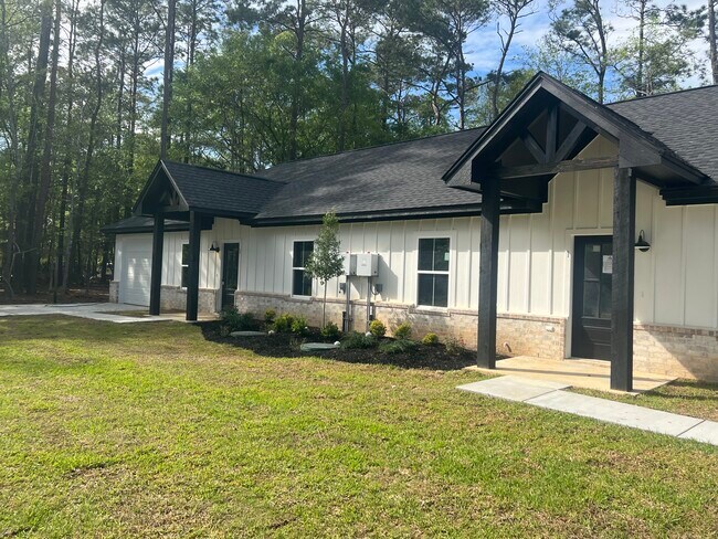 Building Photo - 8365 Crosswind