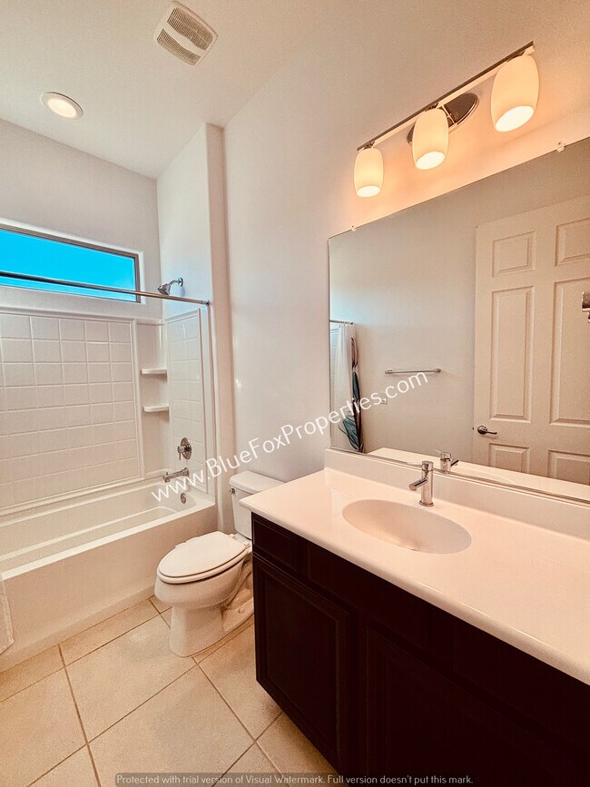 Building Photo - 198 E Woolystar Ct