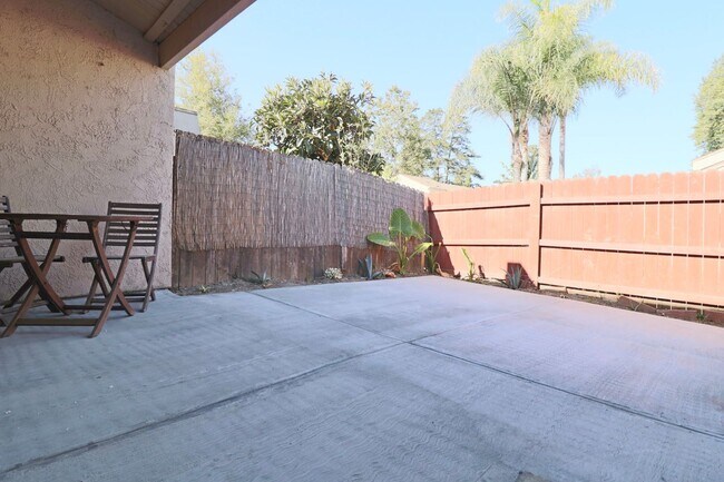 Building Photo - Exciting Rental Opportunity in Ventura!