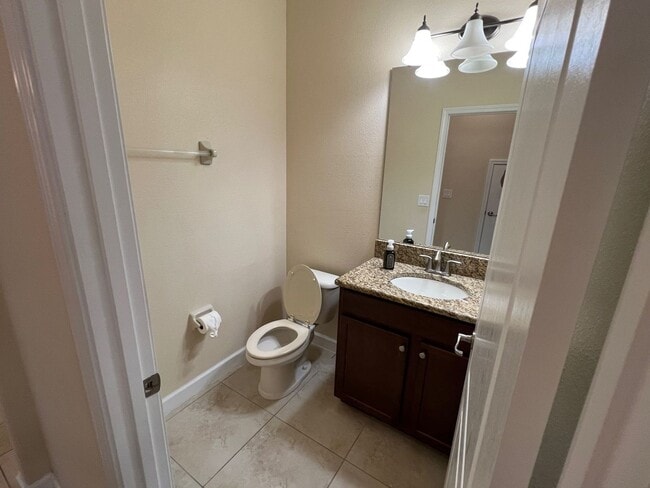 Building Photo - INDEPENDENCE IN WINTER GARDEN 4 BEDROOM RE...