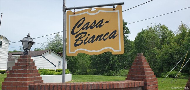 Building Photo - 635 South St