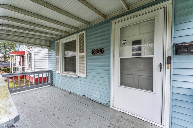 Building Photo - 16606 Lipton Ave