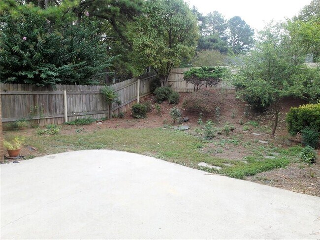 Building Photo - 4148 Fawn Ct NE