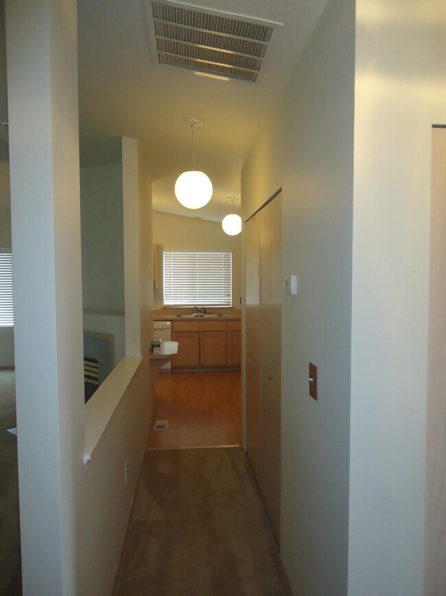 Building Photo - 211 Noble Way