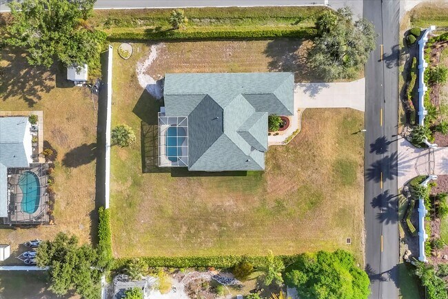 Building Photo - Annual Pool Home for Rent in Englewood