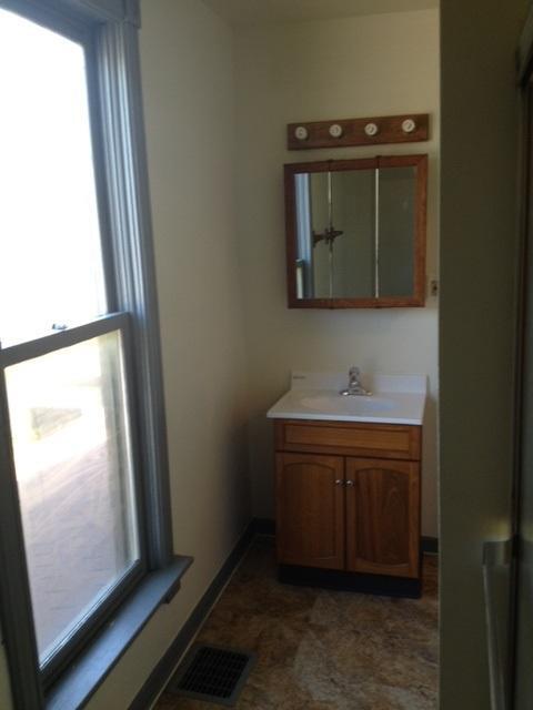 Building Photo - 2 bedroom in Elgin IL 60120