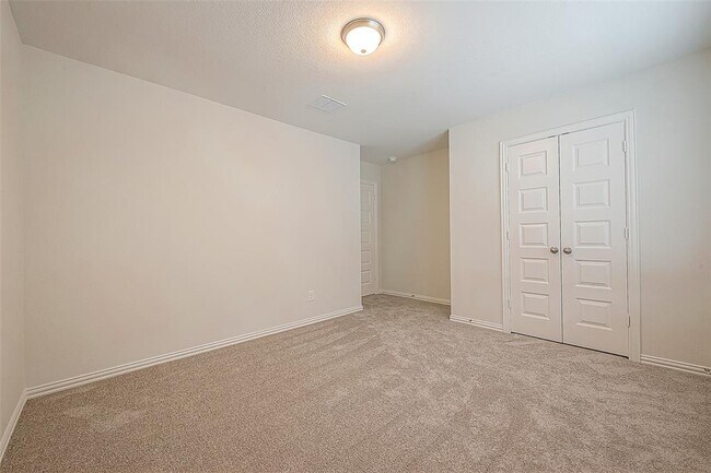 Building Photo - 27838 Western Crk Ct