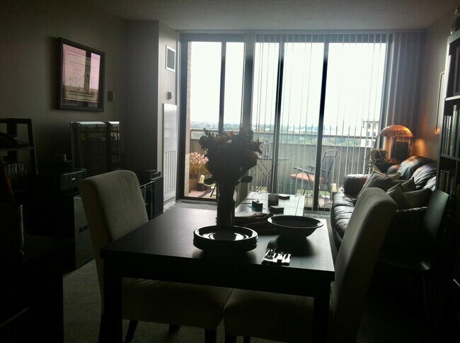 Building Photo - 5225 Pooks Hill Rd