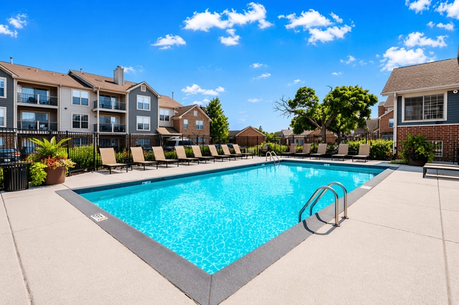 Building Photo - Green Trails Apartments