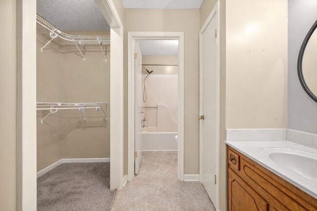 Building Photo - Pet Friendly Three Bedroom with Basement!