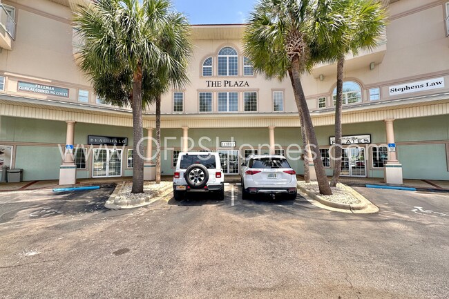 Building Photo - 3/3 DESTIN CONDO... Minutes from the beach!!