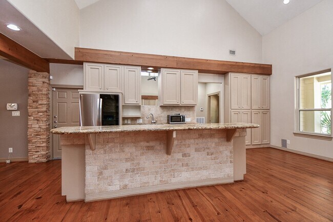 Building Photo - 1240 Bingle Rd