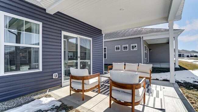 Building Photo - 406 Emily Dr