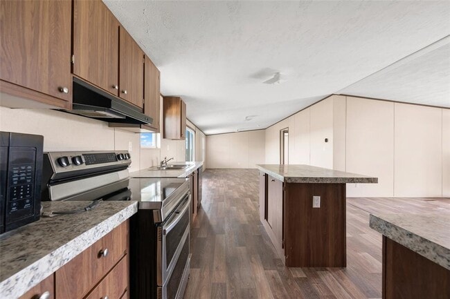 Building Photo - 360 Shady Oaks Dr
