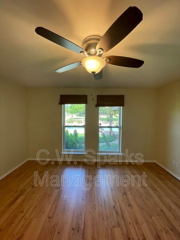 Building Photo - 3494 N Stodghill Rd