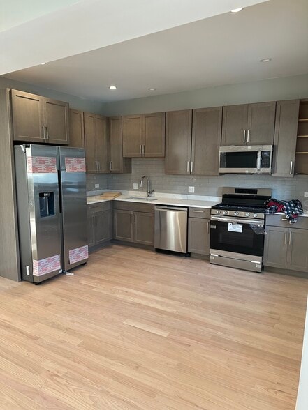 Primary Photo - 3404 N Lavergne Ave