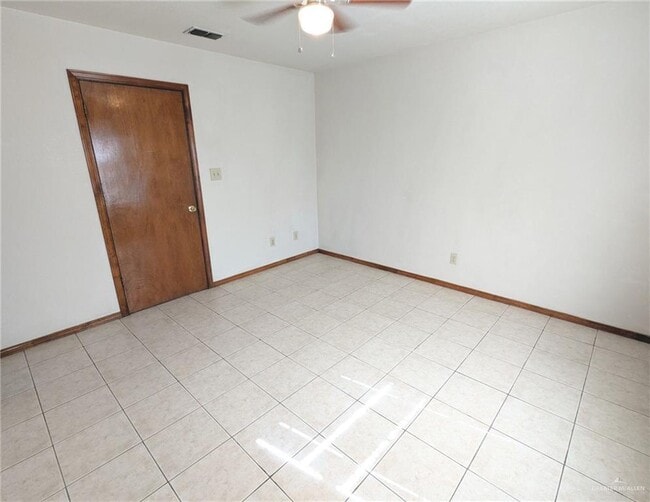Building Photo - 301 Jessica Jane Ave