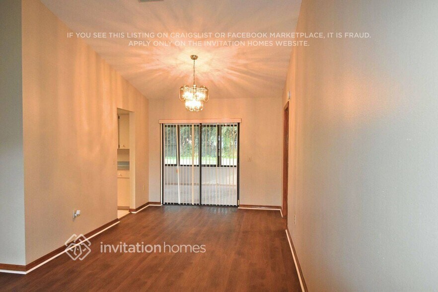 Building Photo - 1060 Colony Arms Dr