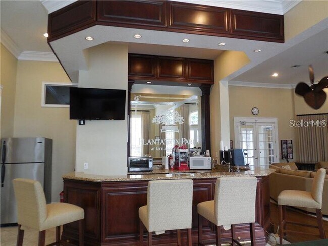 Building Photo - 13015 Plantation Park Cir