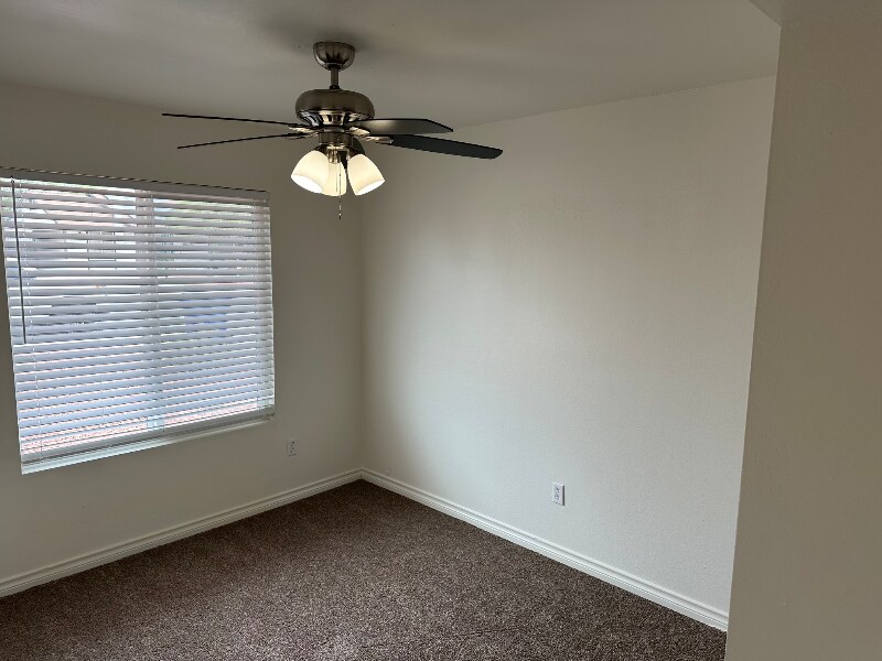Building Photo - 2213 W Riviera Dr