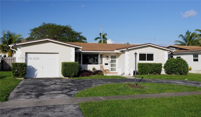 Building Photo - 609 S Crescent Dr