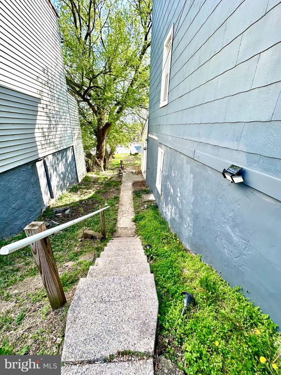 Building Photo - 614 Beech St