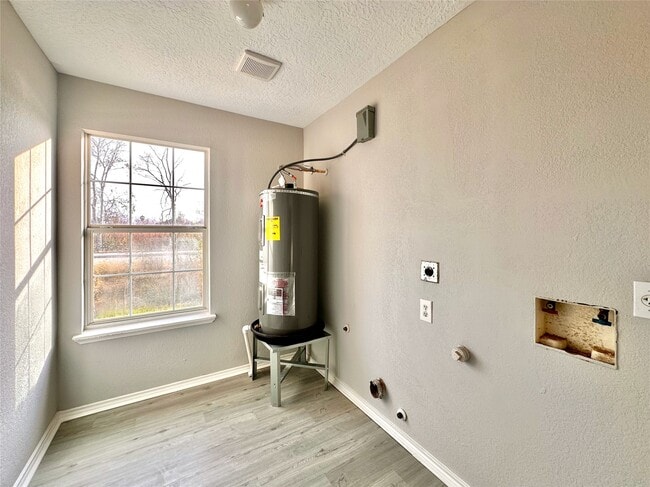 Building Photo - 15134 Alkay St