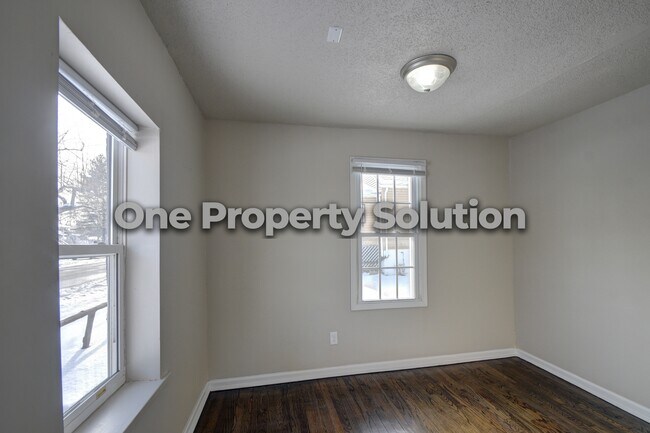 Building Photo - 2642 Clay St