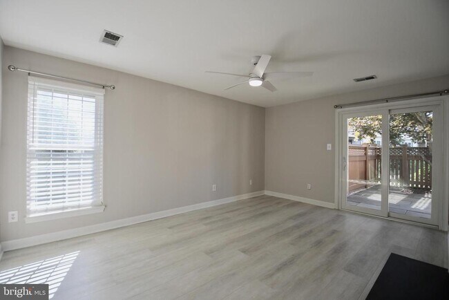 Building Photo - 6908 Sandra Marie Cir