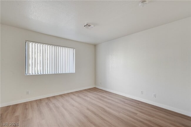 Building Photo - 5018 S Rainbow Blvd