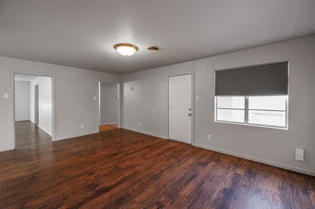 Building Photo - 2140 Glenwood Dr