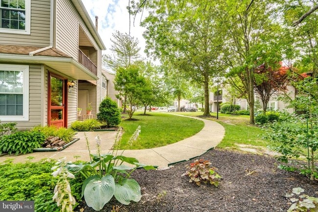 Primary Photo - 1602 Hawthorne Ct