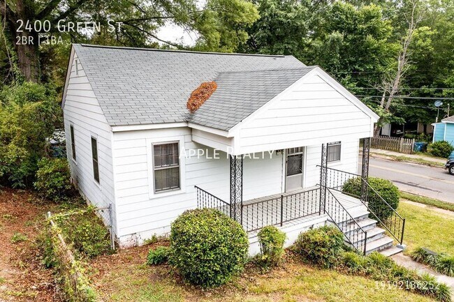 Building Photo - 2400 Green St