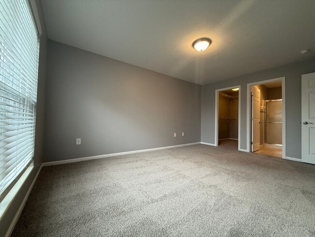 Building Photo - 5604 Vintage Pl