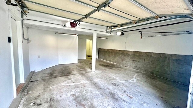 Building Photo - 6518 Middleshire Ct