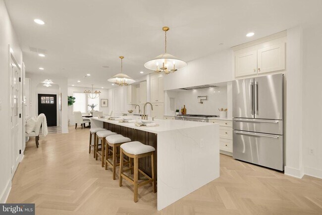 Building Photo - 1706 Bay St SE