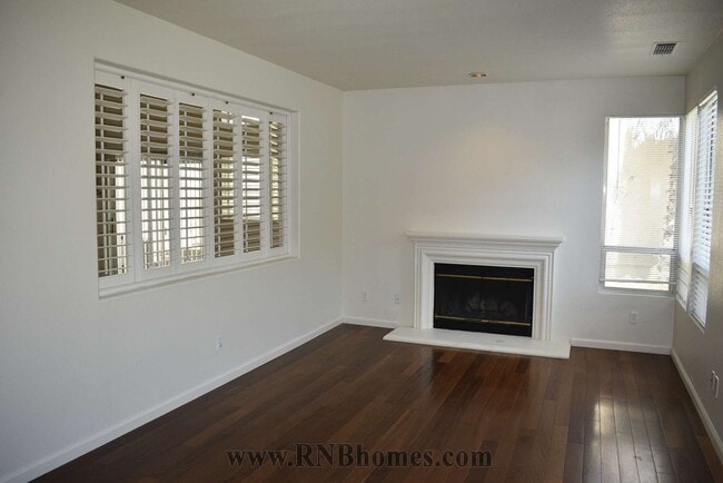Building Photo - 5228 Del Vista Way