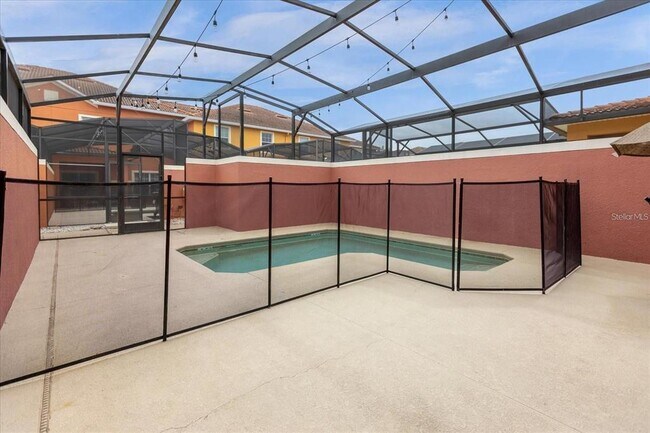 Building Photo - 2935 Buccaneer Palm Rd