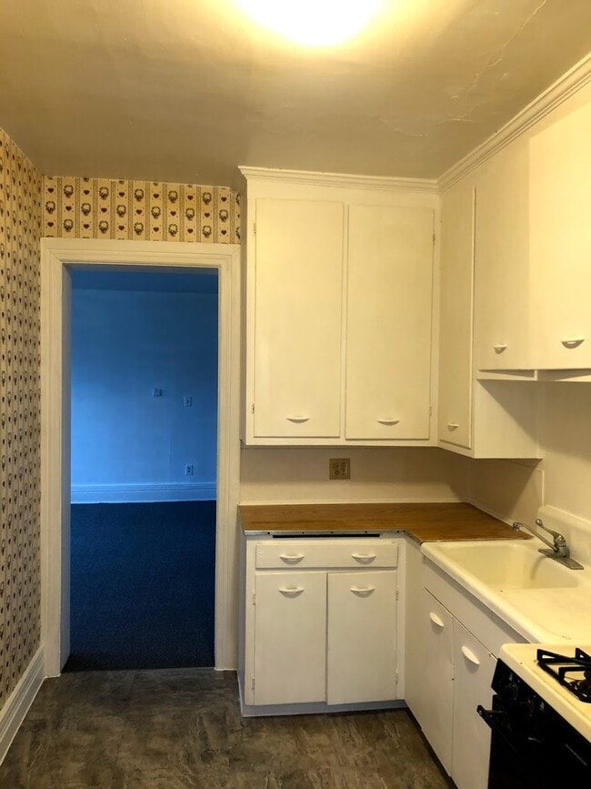 Building Photo - 1977 Prospect Ave