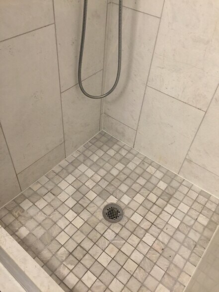 Building Photo - 1432 W Jonquil Ter