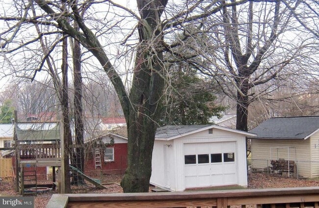 Building Photo - 10213 Rodgers Rd